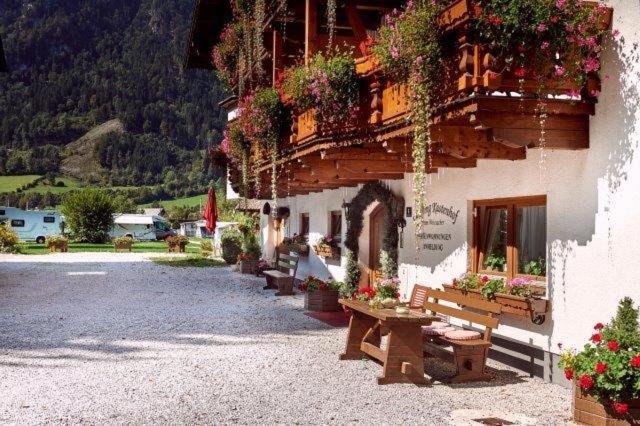 Gaestehaus Kastenhof Sankt Johann im Pongau Exterior photo