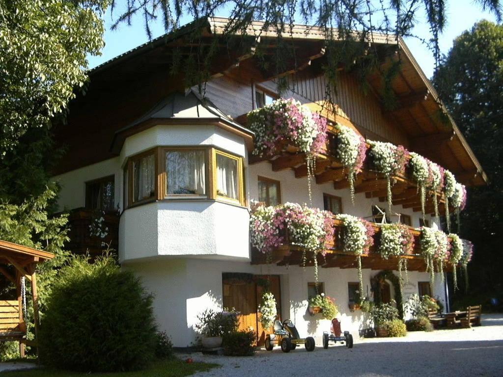 Gaestehaus Kastenhof Sankt Johann im Pongau Exterior photo