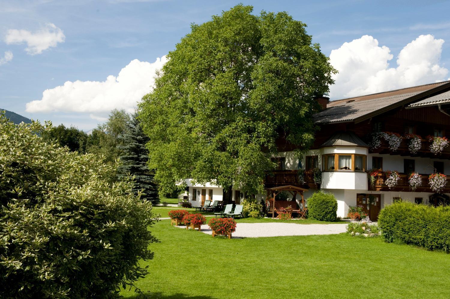 Gaestehaus Kastenhof Sankt Johann im Pongau Exterior photo